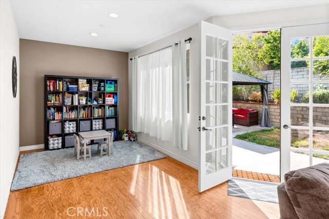 28230 Evergreen Lane, Saugus CA: https://media.crmls.org/medias/1d7ca209-07c0-4775-ae1f-0469c6efd94c.jpg