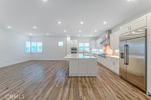 Detail Gallery Image 11 of 56 For 27503 Golden Currant, Valencia,  CA 91381 - 5 Beds | 4/1 Baths