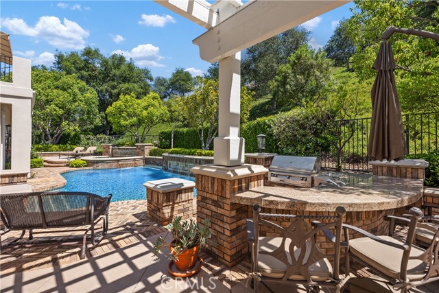 4 Sandy Knoll, Coto de Caza CA: https://media.crmls.org/medias/1d7d8522-b449-4047-b1ad-01a08a47d768.jpg