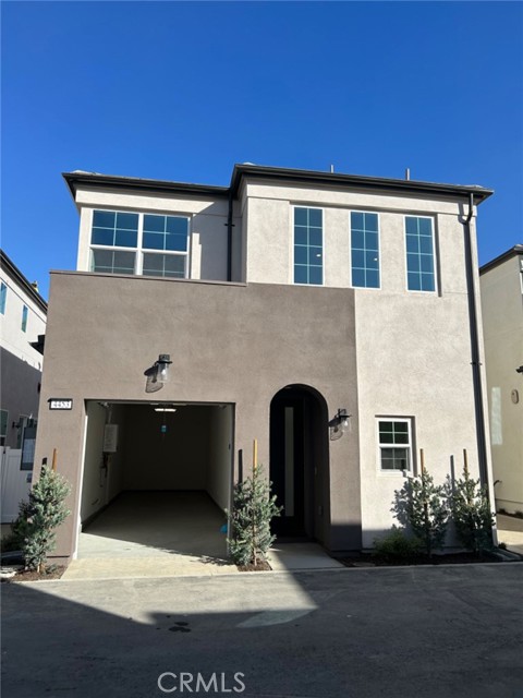 Front Image Thumbnail for CRTR25271451