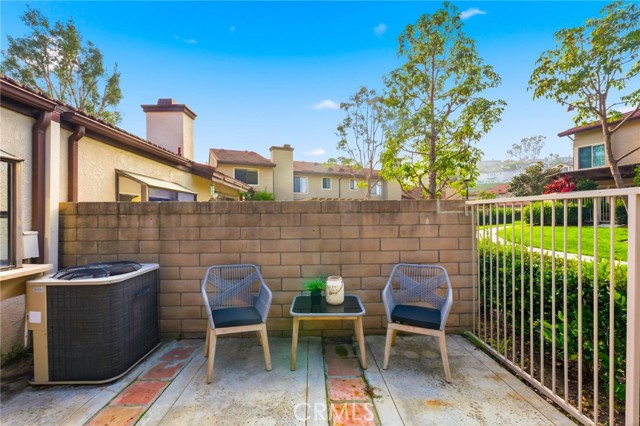 33651 Surfside, Dana Point CA: https://media.crmls.org/medias/1d7da05d-b6ab-40b5-8925-5b01d762fd93.jpg