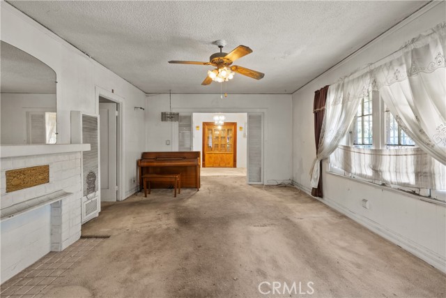 201 N Carondelet Street, Los Angeles CA: https://media.crmls.org/medias/1d7e0f85-96ea-45c2-9912-308e7b006ee6.jpg