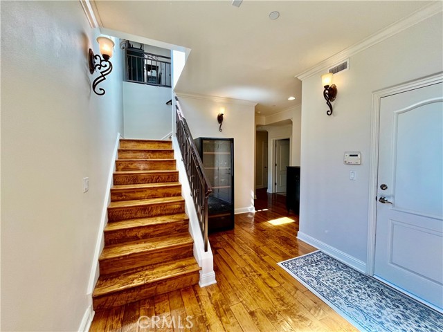 Detail Gallery Image 18 of 65 For 227 S Helberta Ave #B,  Redondo Beach,  CA 90277 - 4 Beds | 3/1 Baths