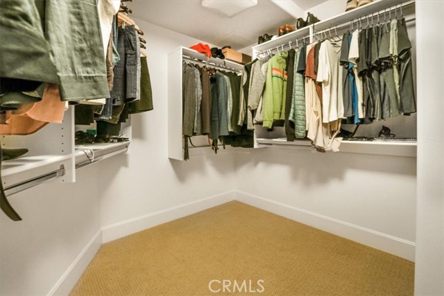 3059 Scholarship, Irvine CA: https://media.crmls.org/medias/1d7f415f-5f14-4fba-9820-6fc5c9f72f6b.jpg