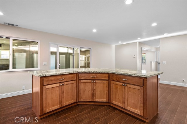 18 Jasper Drive, Chico CA: https://media.crmls.org/medias/1d7f43b7-daff-4259-9a2c-862675fb6306.jpg