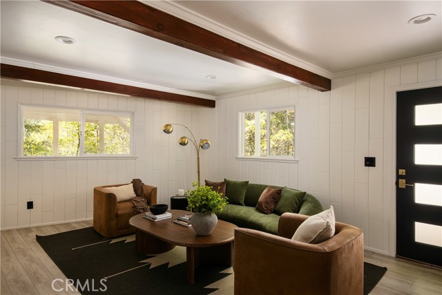 Detail Gallery Image 16 of 25 For 27663 North Bay Rd, Lake Arrowhead,  CA 92352 - 4 Beds | 3 Baths