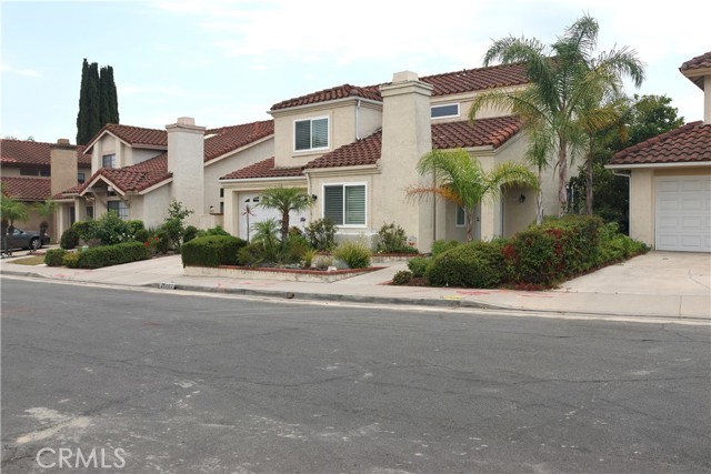 26002 Dundee Drive, Lake Forest CA: https://media.crmls.org/medias/1d807c6f-05b5-42fe-9b4f-6548ff73906b.jpg