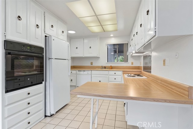 Detail Gallery Image 19 of 47 For 656 Avenida Sevilla #O,  Laguna Woods,  CA 92637 - 2 Beds | 2 Baths