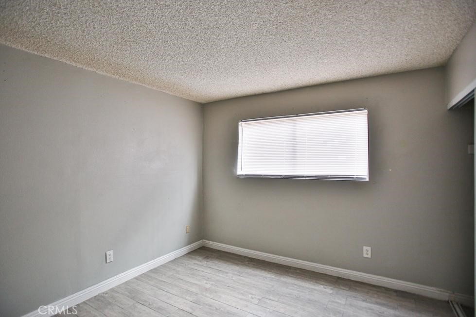 MLS #OC25222392 image #10