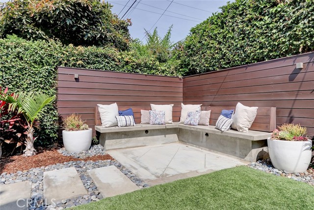 2408 Walnut Avenue, Manhattan Beach, California 90266, 5 Bedrooms Bedrooms, ,3 BathroomsBathrooms,Residential,Sold,Walnut,SB21207694