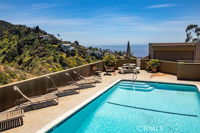 Detail Gallery Image 35 of 53 For 21771 Ocean Vista Dr #29,  Laguna Beach,  CA 92651 - 3 Beds | 3 Baths