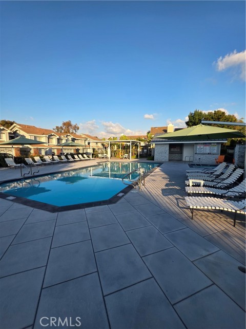 Detail Gallery Image 32 of 34 For 2211 Carob, Tustin,  CA 92782 - 3 Beds | 2/1 Baths