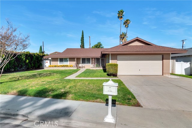 11443 La Verne Dr, Riverside, CA 92505