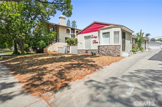 Detail Gallery Image 3 of 34 For 1523 Rock Glen Ave, Glendale,  CA 91205 - – Beds | – Baths