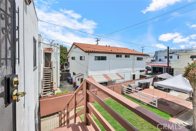 2184 Cedar Avenue, Long Beach CA: https://media.crmls.org/medias/1d8317e4-8f6b-4653-ba3c-a648cefc21a3.jpg