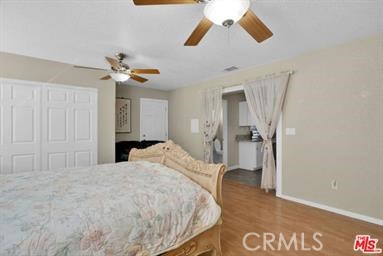 https://media.crmls.org/medias/1d833a96-d6bf-449b-977c-11d75d53cd35.jpg?preset=X-Large