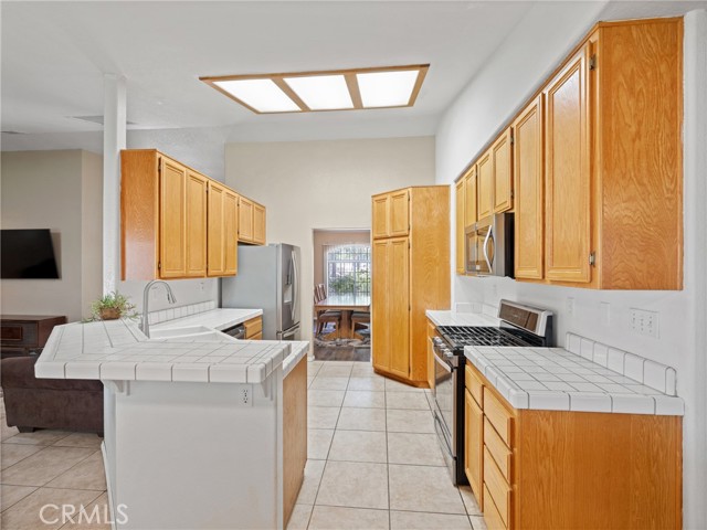 Detail Gallery Image 14 of 45 For 6350 Winter Park Ct, Phelan,  CA 92371 - 3 Beds | 2 Baths