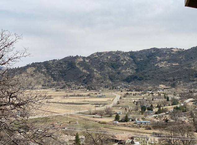 Detail Gallery Image 7 of 10 For 30660 Sheeptrail Ct, Tehachapi,  CA 93561 - 5 Beds | 3 Baths