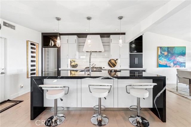 Detail Gallery Image 12 of 30 For 31125 Almara Ln, Laguna Niguel,  CA 92677 - 2 Beds | 2 Baths