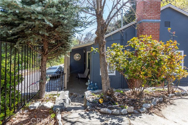 Image 44 of 49 For 13995 Hazel Drive