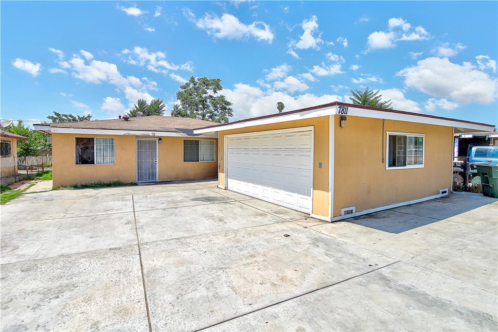 7811 Railroad Avenue