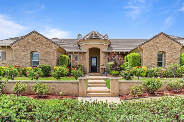 1180 Cleveland, Corona CA: https://media.crmls.org/medias/1d85de71-be4e-4b73-9261-5d0d3329e2ac.jpg