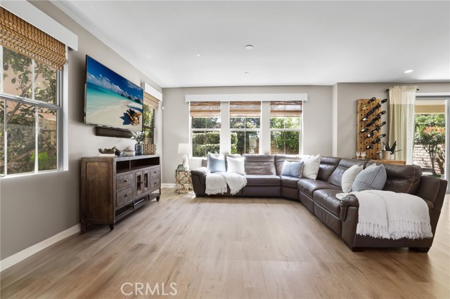 Detail Gallery Image 5 of 48 For 26 Morning Glory, Lake Forest,  CA 92630 - 3 Beds | 3/1 Baths