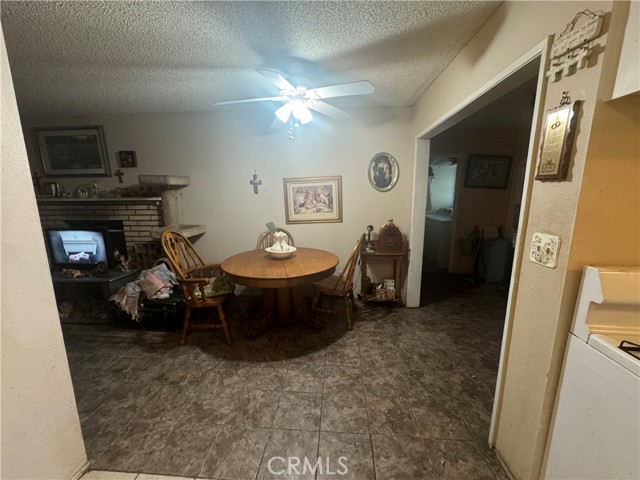 Detail Gallery Image 27 of 43 For 821 Majela Ln, Hemet,  CA 92543 - 2 Beds | 2 Baths