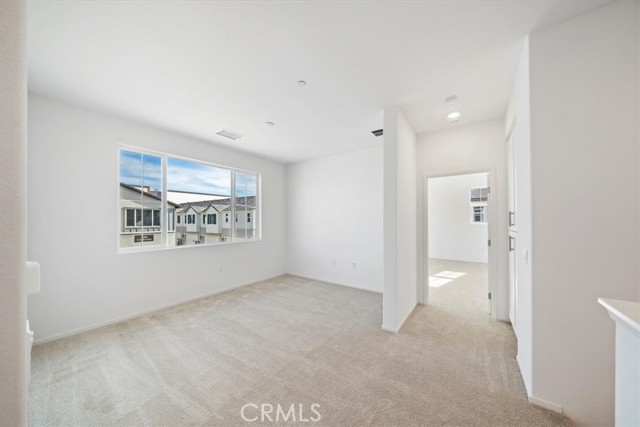 Detail Gallery Image 9 of 19 For 3560 S Eichler Paseo, Ontario,  CA 91761 - 3 Beds | 2/1 Baths