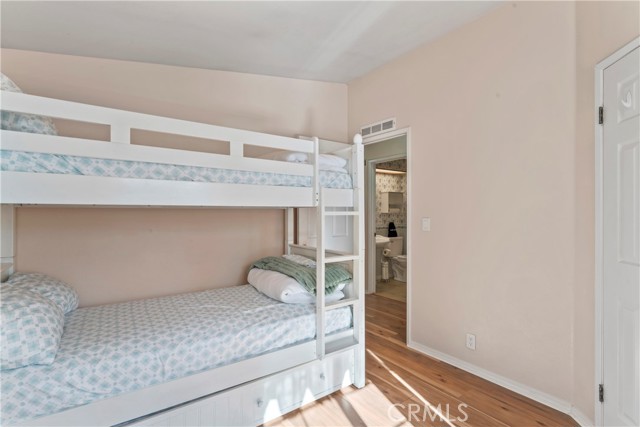 Detail Gallery Image 10 of 35 For 2113 Spring Oak, Running Springs,  CA 92382 - 3 Beds | 2 Baths