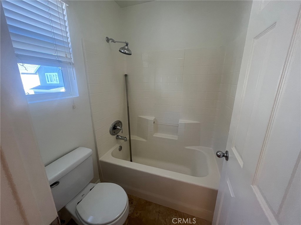MLS #OC25257787 image #35
