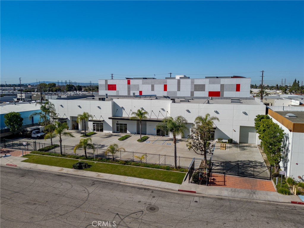 MLS #OC26029418 image #3