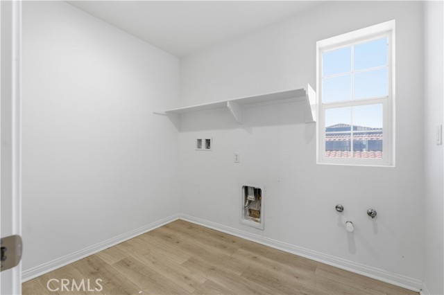 Detail Gallery Image 10 of 20 For 43869 Hampton, Lancaster,  CA 93536 - 4 Beds | 3 Baths