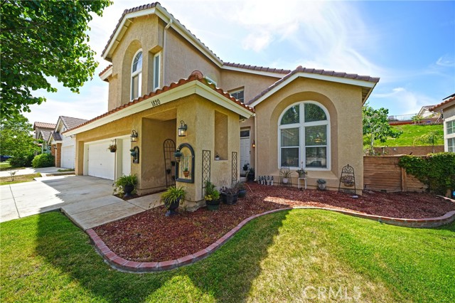 Detail Gallery Image 3 of 24 For 1820 Dawnridge Ct, Palmdale,  CA 93551 - 5 Beds | 3 Baths