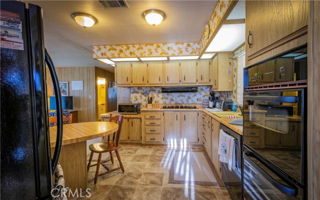 Detail Gallery Image 6 of 35 For 1895 W Devonshire Ave #19,  Hemet,  CA 92545 - 2 Beds | 2 Baths