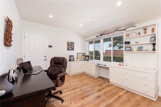 26206 Grayslake Road, Rancho Palos Verdes, California 90275, 4 Bedrooms Bedrooms, ,2 BathroomsBathrooms,Residential,Sold,Grayslake,SB22078897