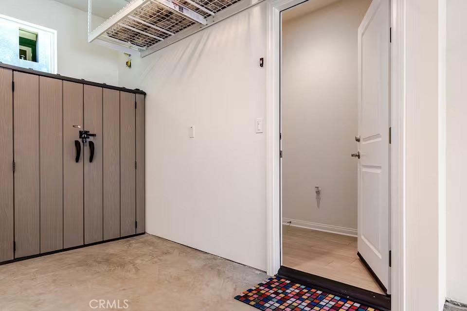 https://media.crmls.org/medias/1d898bed-52c5-4363-87ad-f962ddea6980.jpg?preset=X-Large