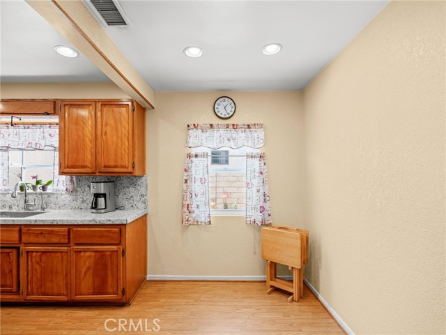 5011 W 133rd Street, Hawthorne CA: https://media.crmls.org/medias/1d8a0ec8-347a-4075-a0e9-52e4f5187693.jpg