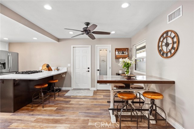 Detail Gallery Image 16 of 40 For 19071 Suva Ln, Huntington Beach,  CA 92646 - 4 Beds | 2 Baths