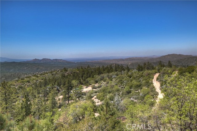 Detail Gallery Image 48 of 75 For 175 N Trails End Rd, Green Valley Lake,  CA 92341 - 5 Beds | 2 Baths