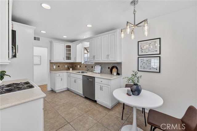 Detail Gallery Image 21 of 61 For 3023 Murray, Costa Mesa,  CA 92626 - 4 Beds | 2 Baths