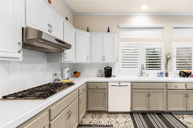 2157 Pecan Tree Street, Hemet CA: https://media.crmls.org/medias/1d8b4e9d-b141-4bf2-aeb8-e072a5e189d6.jpg