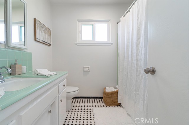 Detail Gallery Image 14 of 20 For 734 Linden Ave #11,  Long Beach,  CA 90813 - 1 Beds | 1 Baths