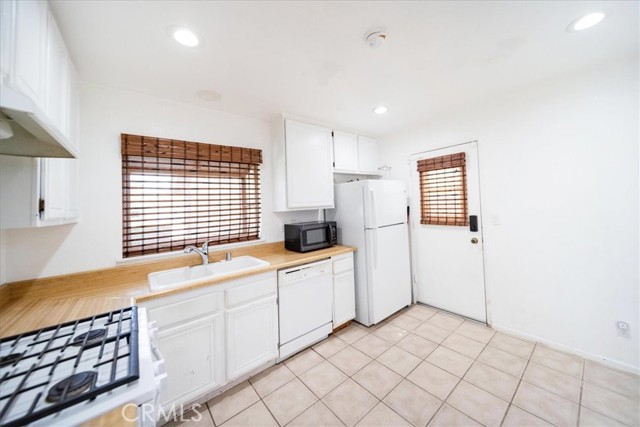 Detail Gallery Image 15 of 29 For 11231 Heathrow Dr, Riverside,  CA 92503 - 2 Beds | 2 Baths