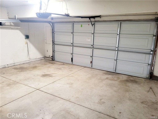 211 E Montrose Street, Rialto, California 92376, 4 Bedrooms Bedrooms, ,3 BathroomsBathrooms,Residential Lease,For Rent,211 E Montrose Street,CRCV25144398