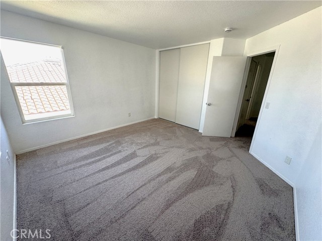 Detail Gallery Image 17 of 26 For 2709 E Avenue J4, Lancaster,  CA 93535 - 5 Beds | 2/1 Baths