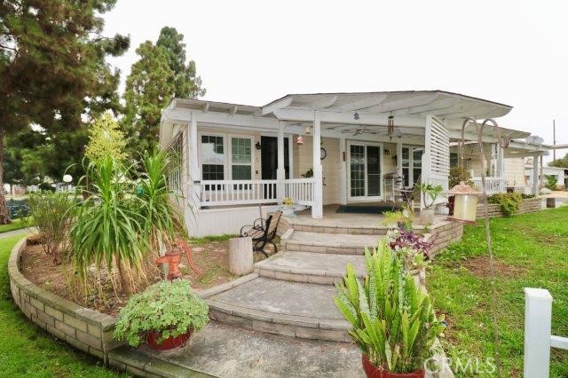 Detail Gallery Image 12 of 43 For 14036 Lake View Dr #143,  La Mirada,  CA 90638 - 2 Beds | 2 Baths