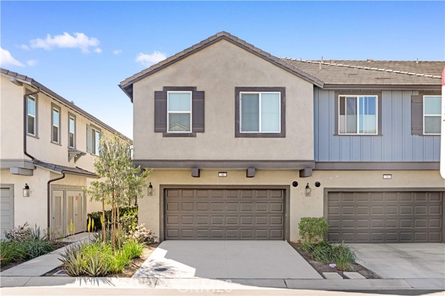 Detail Gallery Image 2 of 35 For 4056 E Peony Paseo #16,  Ontario,  CA 91761 - 3 Beds | 2/1 Baths
