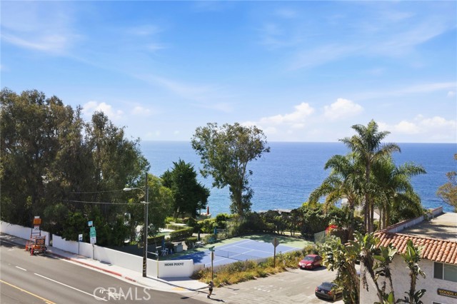 Detail Gallery Image 22 of 53 For 240 Moss St #8,  Laguna Beach,  CA 92651 - 2 Beds | 2 Baths