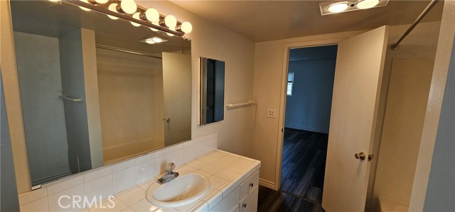 102 Avenida San Fernando, San Clemente CA: https://media.crmls.org/medias/1d8e3487-bcb9-4e37-aa3e-219fb83aa2e9.jpg